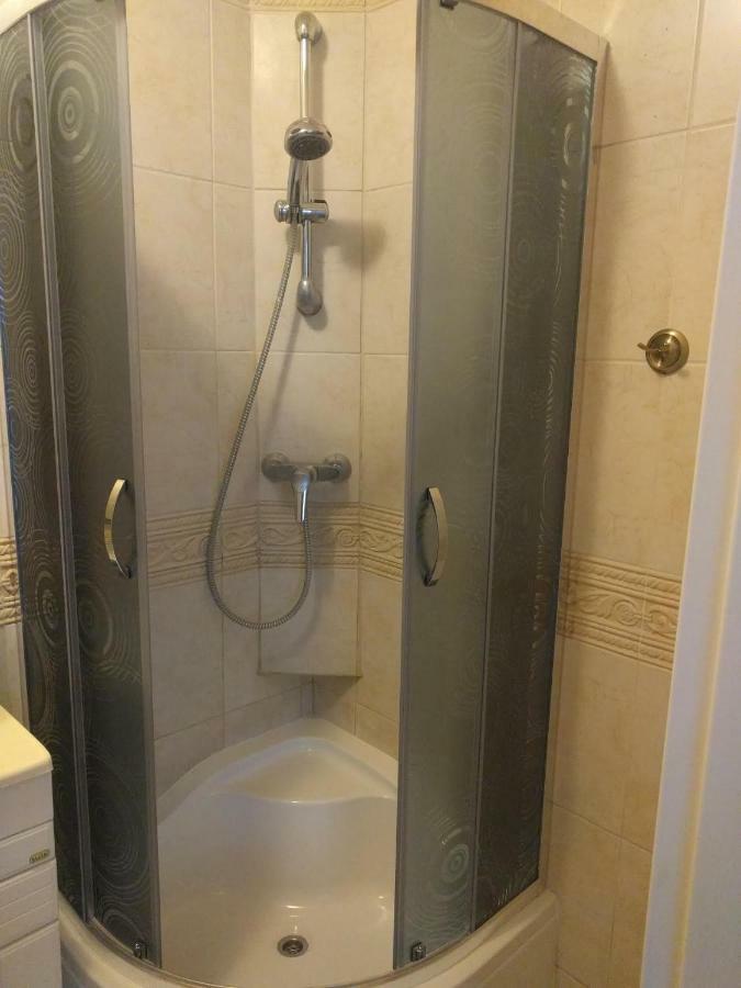 גדינייה Apartament Gruba Ryba מראה חיצוני תמונה